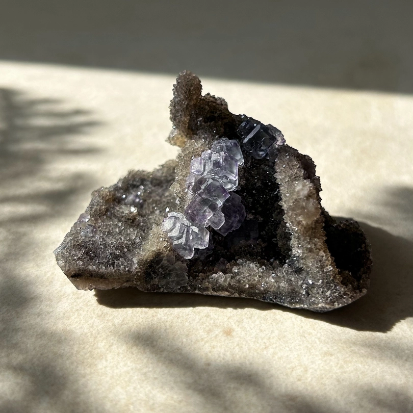Calcedonio nero con Fluorite Blu